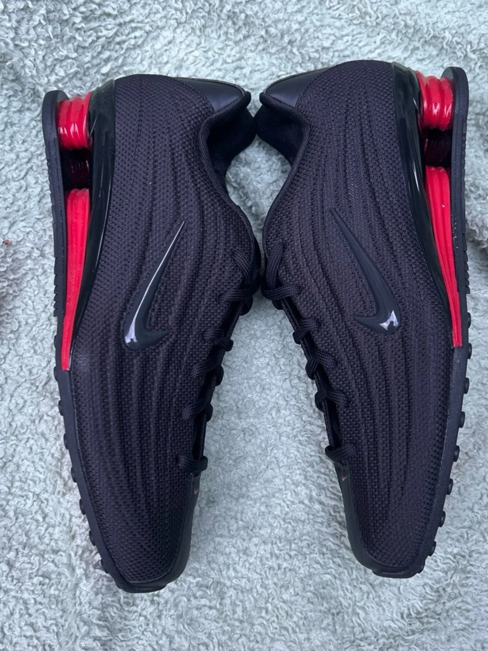Nike Shox Z ‘Bred’ black and red sneaker women’s size 7.5 NEW